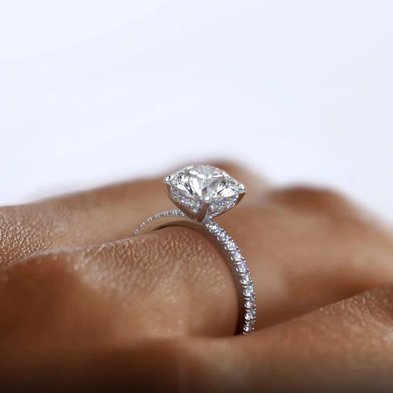 Classic Engagement ring